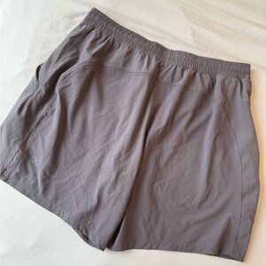 Lulu lemon mens Shorts